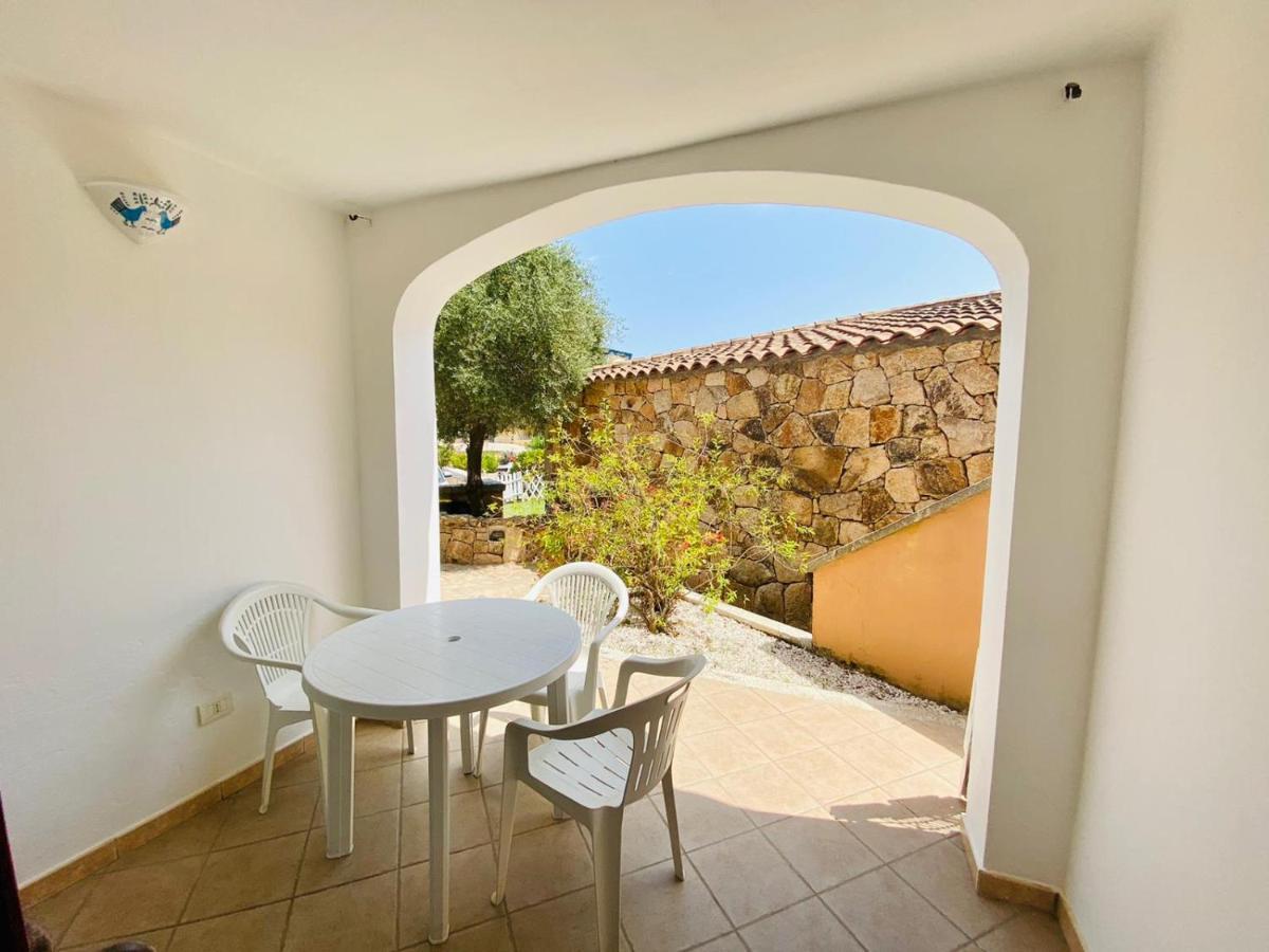 Aparthotel Residenze Il Girasole à Golfo Aranci Extérieur photo