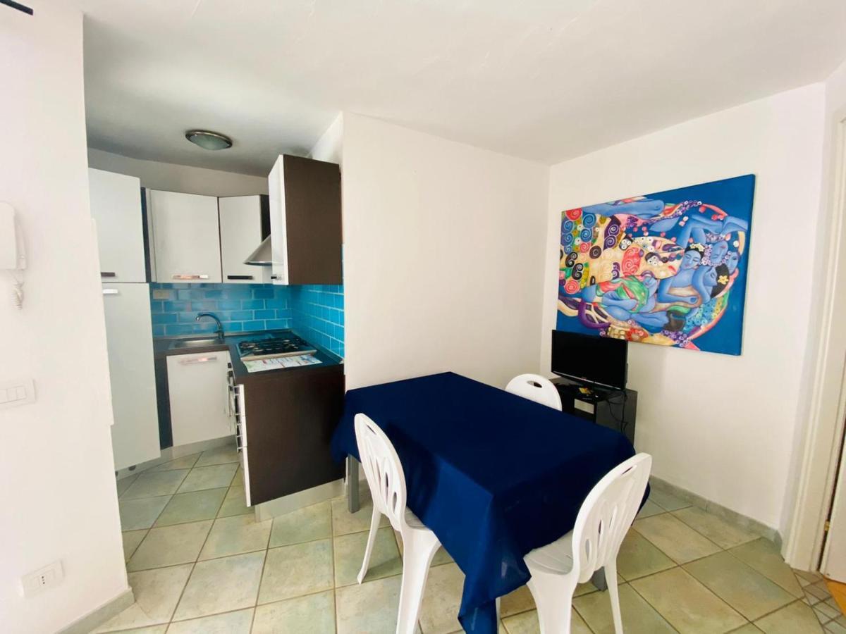 Aparthotel Residenze Il Girasole à Golfo Aranci Extérieur photo