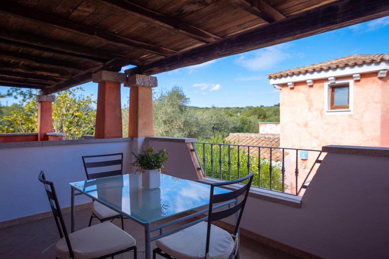 Aparthotel Residenze Il Girasole à Golfo Aranci Extérieur photo