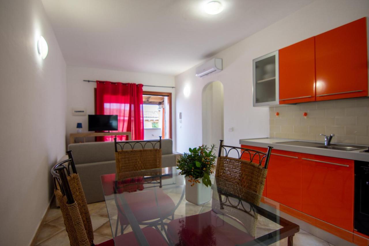 Aparthotel Residenze Il Girasole à Golfo Aranci Extérieur photo