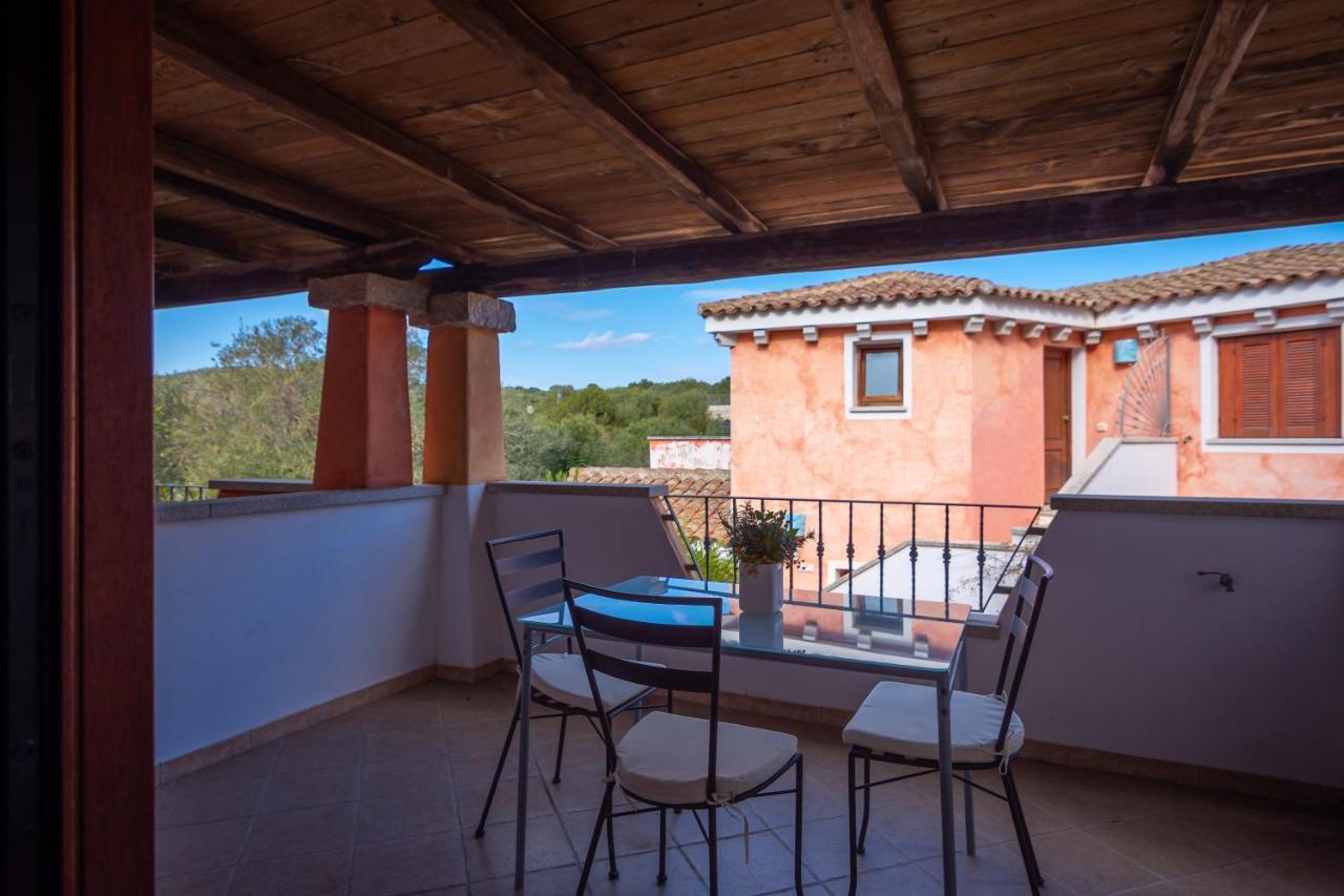 Aparthotel Residenze Il Girasole à Golfo Aranci Extérieur photo