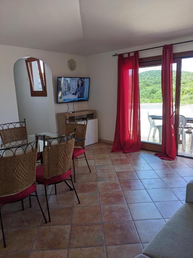Aparthotel Residenze Il Girasole à Golfo Aranci Extérieur photo