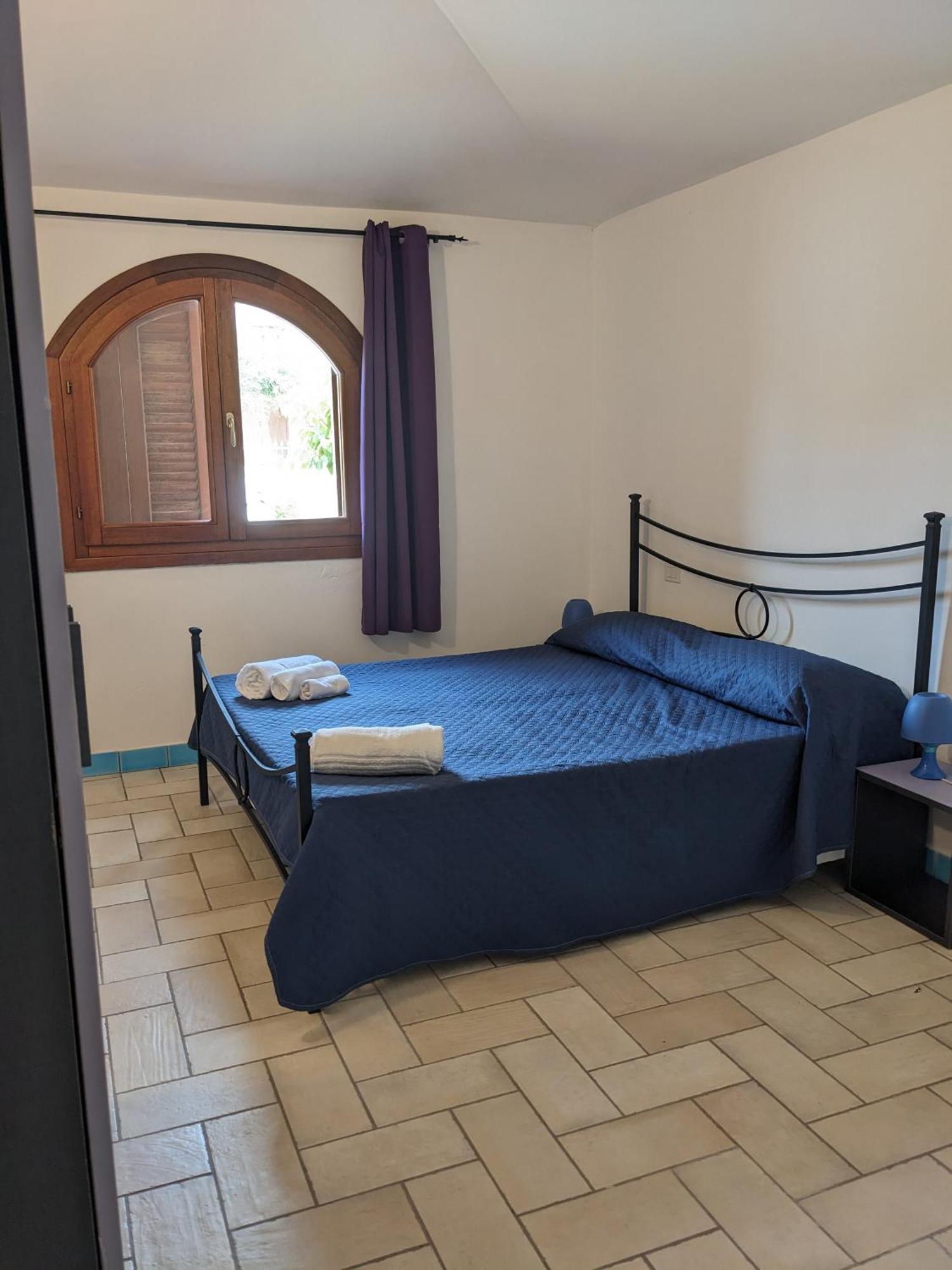 Aparthotel Residenze Il Girasole à Golfo Aranci Extérieur photo