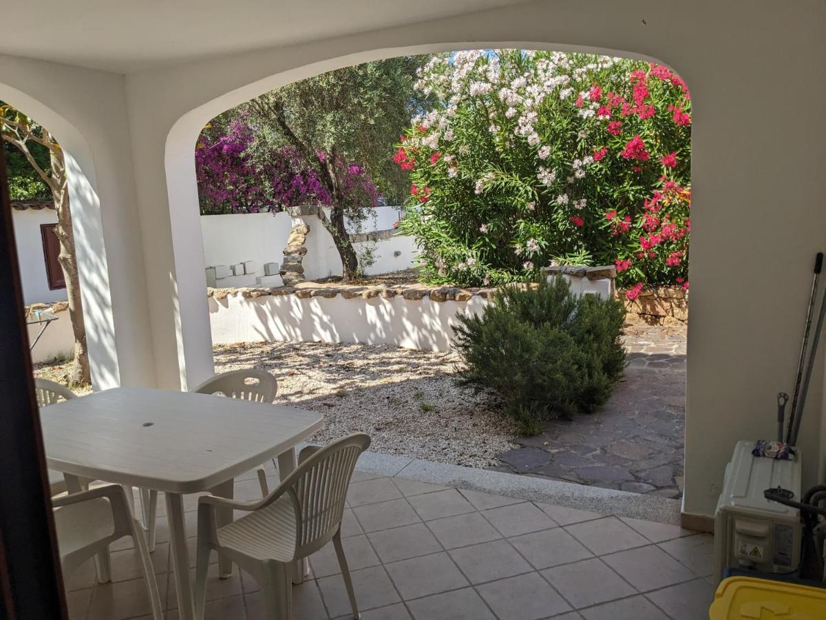 Aparthotel Residenze Il Girasole à Golfo Aranci Extérieur photo