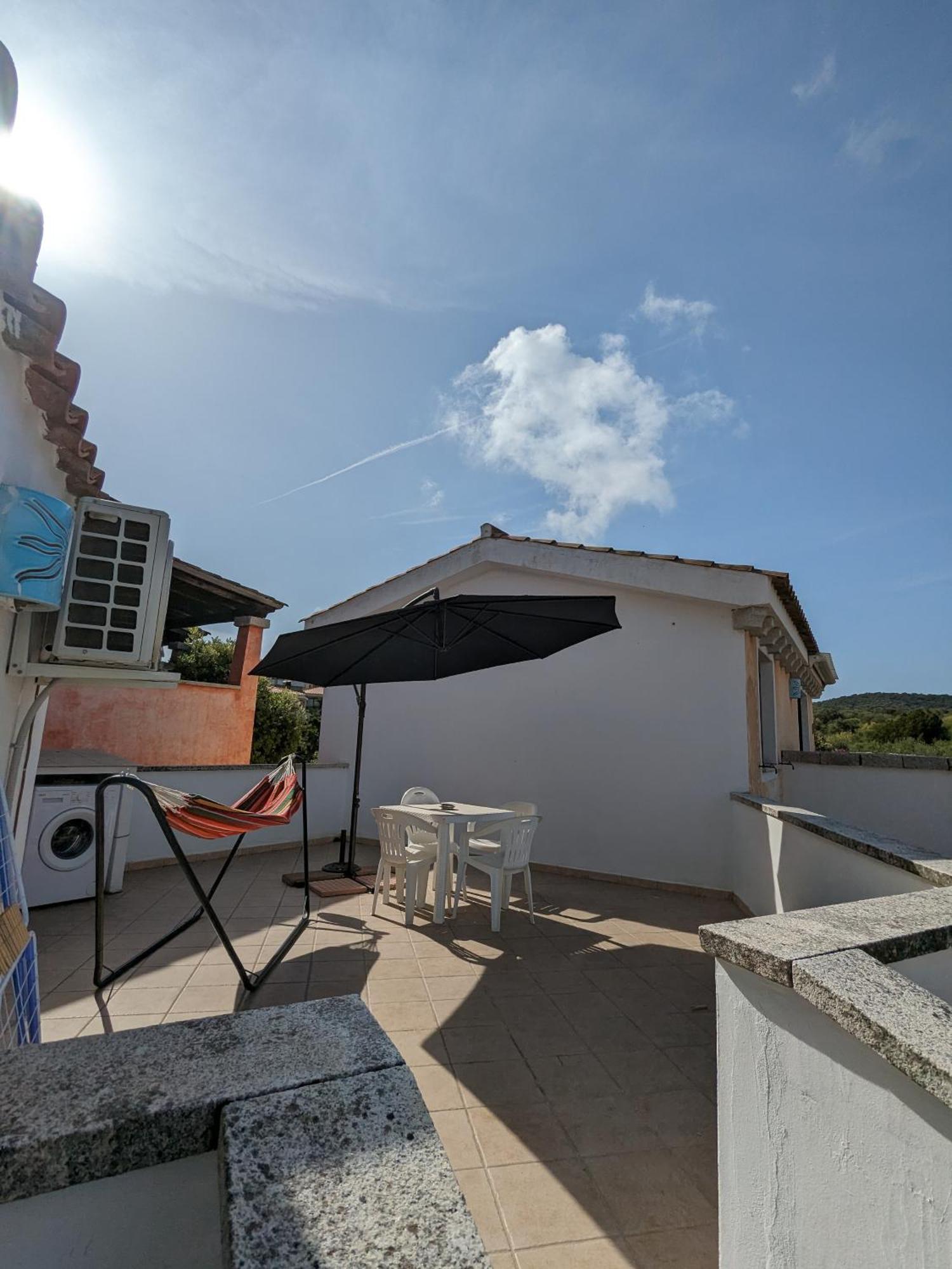 Aparthotel Residenze Il Girasole à Golfo Aranci Extérieur photo